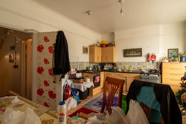 19, Mount Pleasant, Swansea photo 2