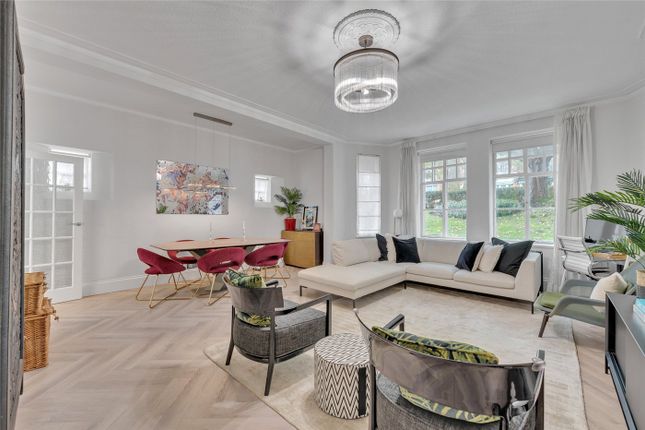 2-bed flat on 1, Clive Court, London, £825,000