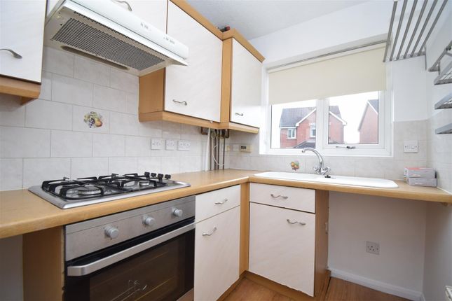 39, Lodge Hill Road, Ossett photo 4
