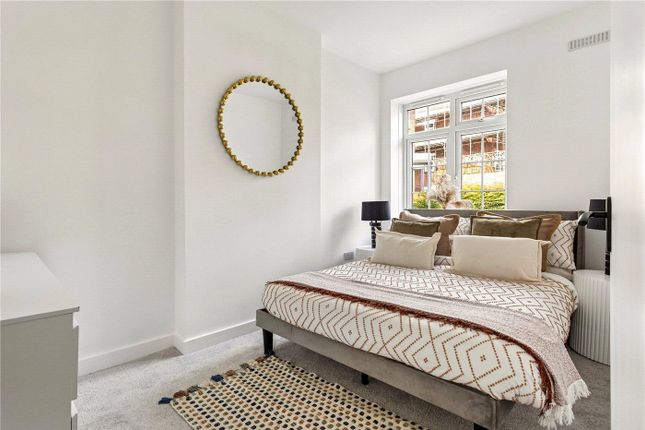 Flat 45,, Bellamy House, London photo 4