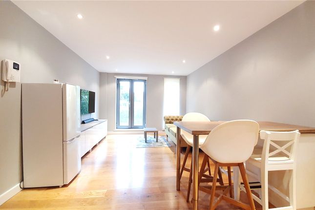Flat 2, Wilfred House 1-3,, Station Parade, London photo 5