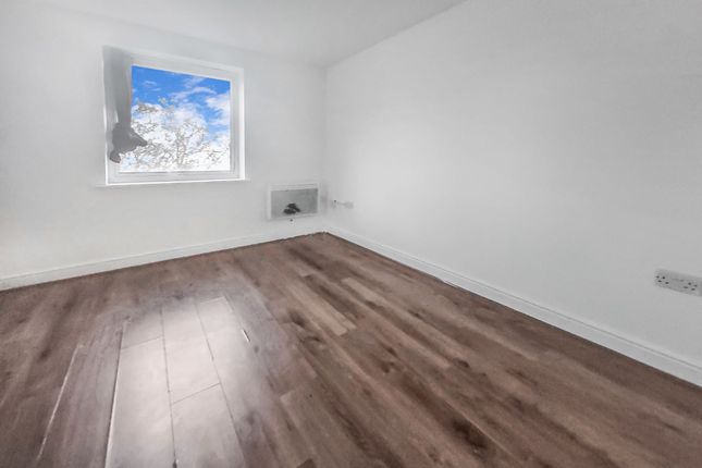56 Cline Road, London photo 4