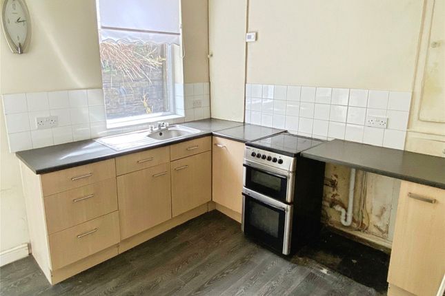 146, Commonside, Batley photo 5