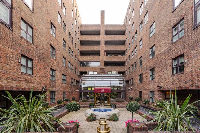 Flat for sale in Beverly House, Park Road, London