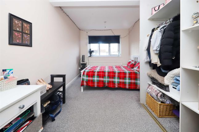 End terrace house for sale in Bessingby Road, Ruislip