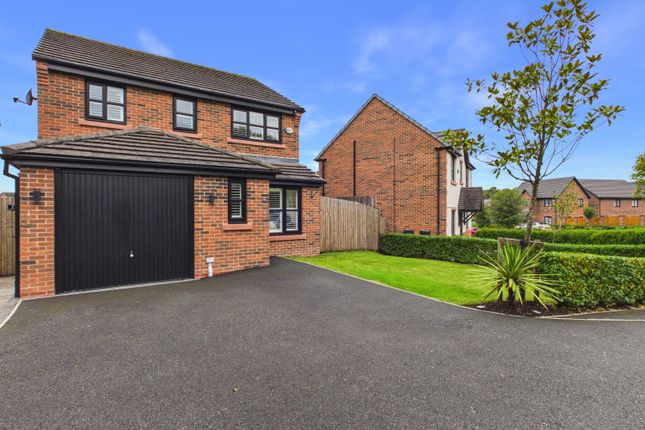 7, Lodge Hall Drive Failsworth, Manchester photo 2