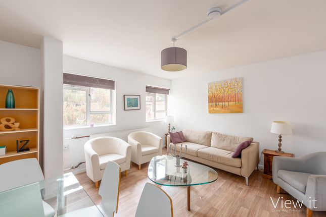 Thumbnail Flat for sale in Abbots Manor, Pimlico, London