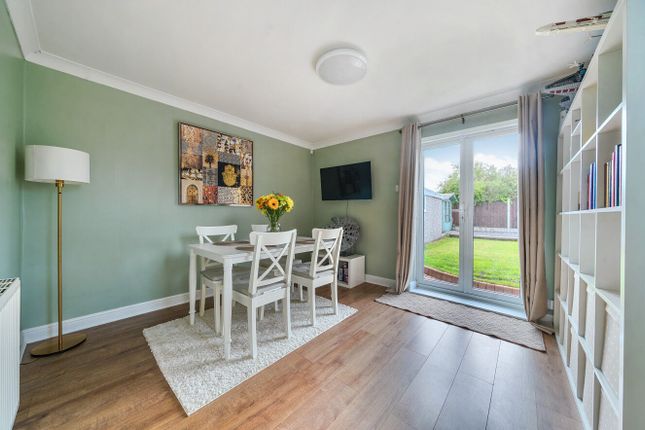 4, Cheviot Close, York photo 4