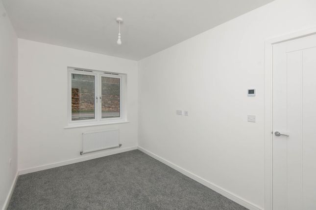 Flat to rent in Laver Drive, Chesterfield
