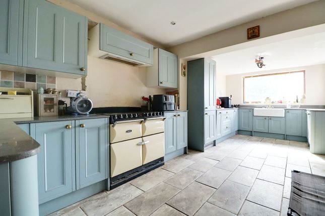 Strawberry Cottage, 23 High Street, Luddington photo 3