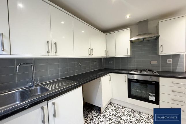 3, Duffryn Cottages, Rhondda photo 3