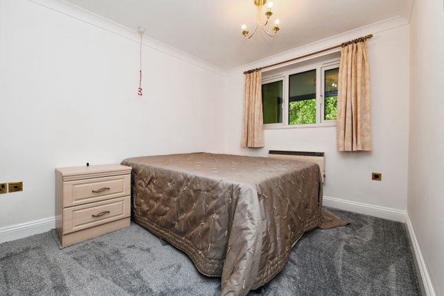 Flat for sale in Lorne Road, Warley, Brentwood