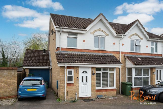 Thumbnail Semi-detached house for sale in Alsop Close, London Colney, St.Albans