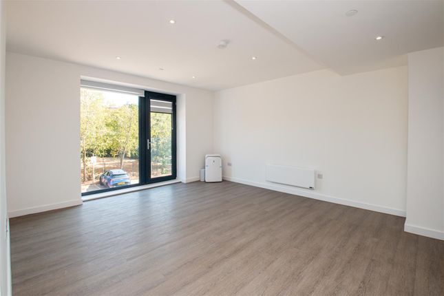 Buckingham Court, Plot 167, Silbury Boulevard, Milton Keynes photo 5