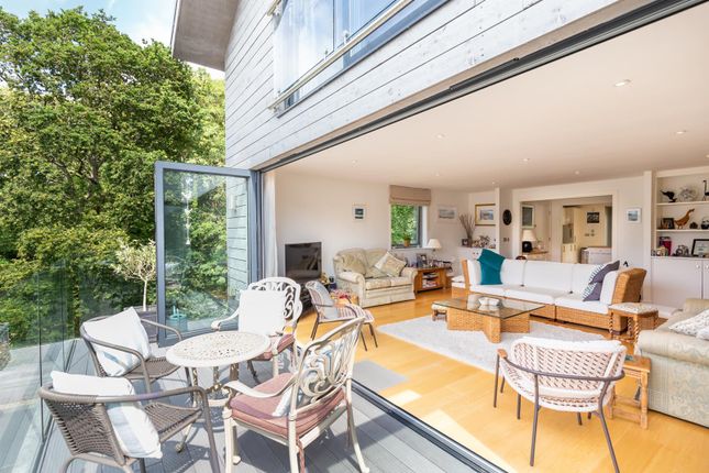 9, Solent Lawns, Gurnard photo 2