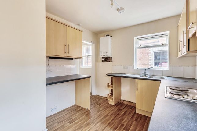 3 Maesderwen, Temple Street, Llandrindod Wells photo 5
