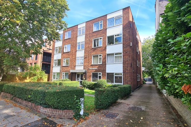 1-bed flat on Flat 2, Beaumaris, Brownlow Road, New Southgate, £285,000