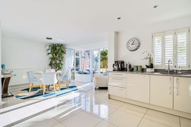 36 John Ireland Way, Pulborough photo 4