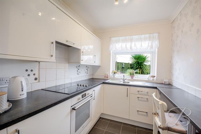 36, Wycar Road, Newark photo 2