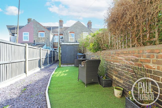 Thumbnail Terraced house for sale in St Georges Road, Pakefield