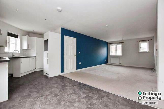 12, Sloane Court, Salisbury photo 2