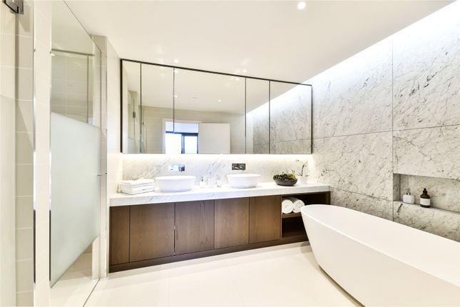 Flat for sale in Harbour Avenue, Fulham, London