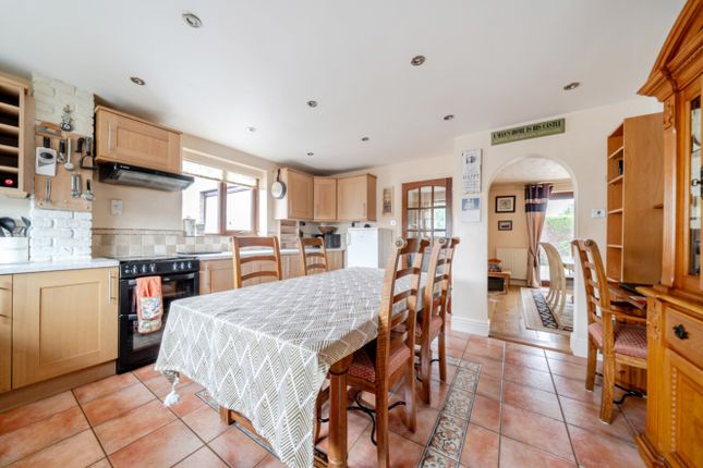 14, Laburnum Close, Grantham photo 4