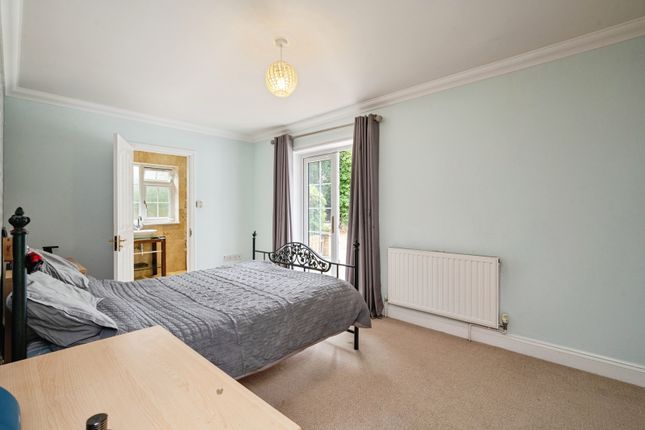 94, Charles Close, Norwich photo 4