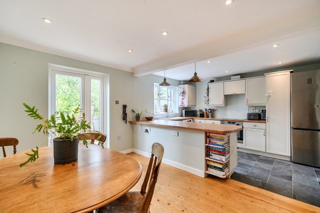 11, Leys View, Lechlade photo 4