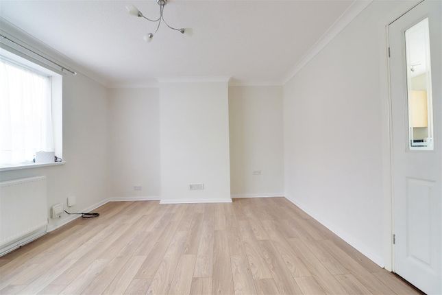 End terrace house for sale in Taunton Road, Hull