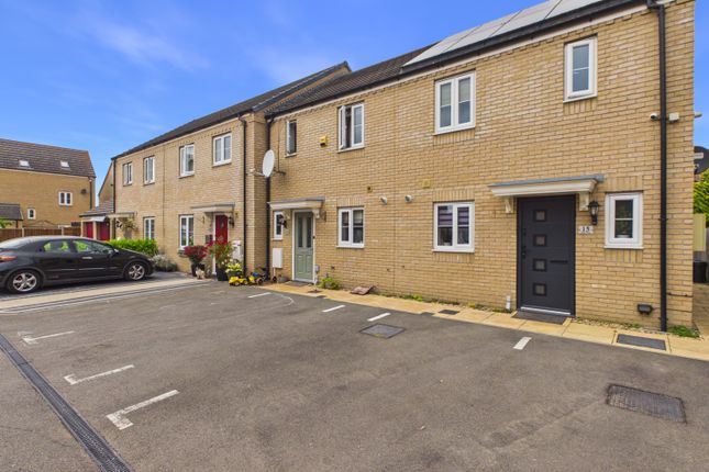 13, Stour Close, Spalding photo 2