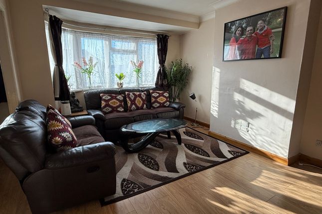 57 Sudbury Croft, Wembley photo 4
