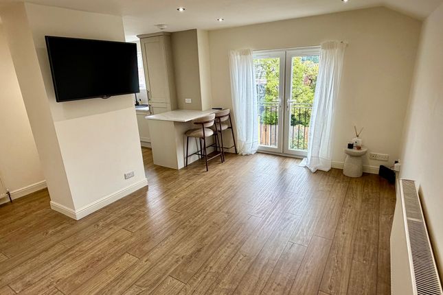 18 Marshall Road, Sheffield photo 2