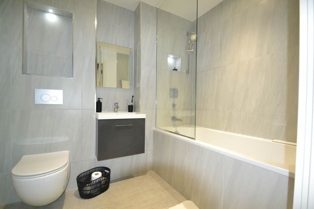 Rubix House,    High Street, Southall photo 3