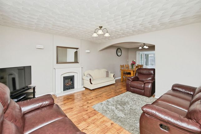 8, Briset Close, Derby photo 2