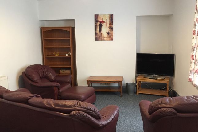 Terraced house to rent in Wellington Street, Plymouth
