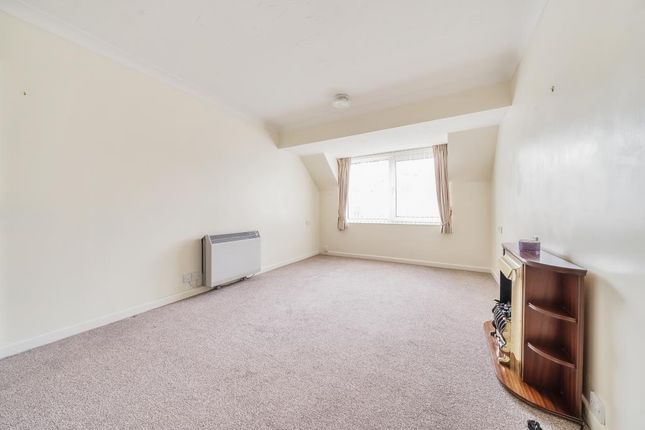 Flat to rent in Woodspring Court, Old Town