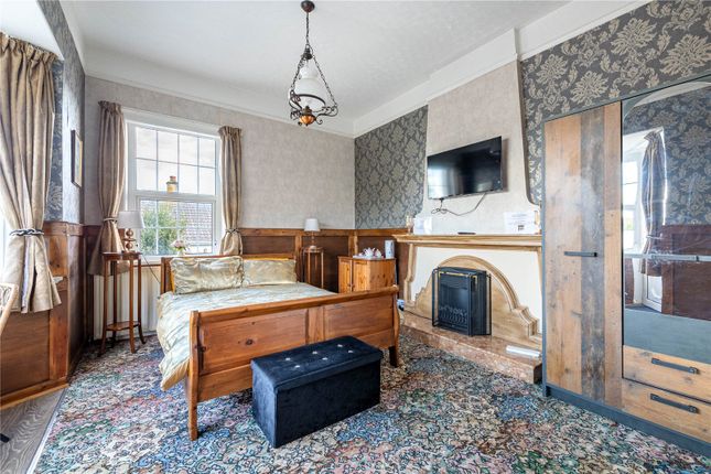 The White House, 4, Beach Road, Bideford photo 3