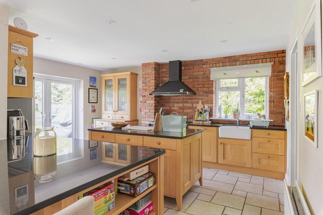 20, Aperfield Road, Biggin Hill photo 3