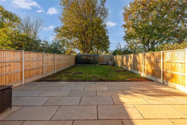 Portland Close, Bedfordshire photo 4