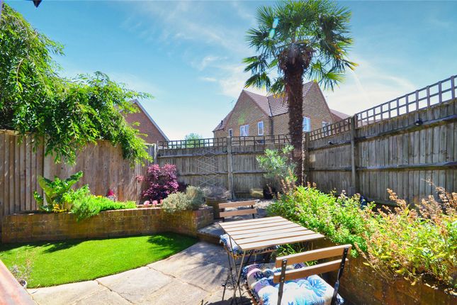 20, Tanners Mead, Kent photo 4