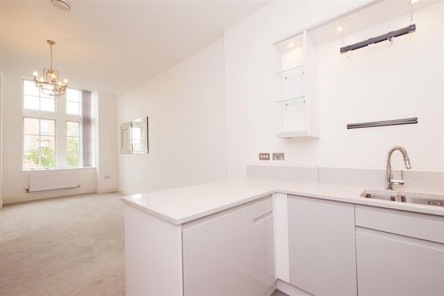 105 The Residence, Bishopthorpe Road, York photo 4