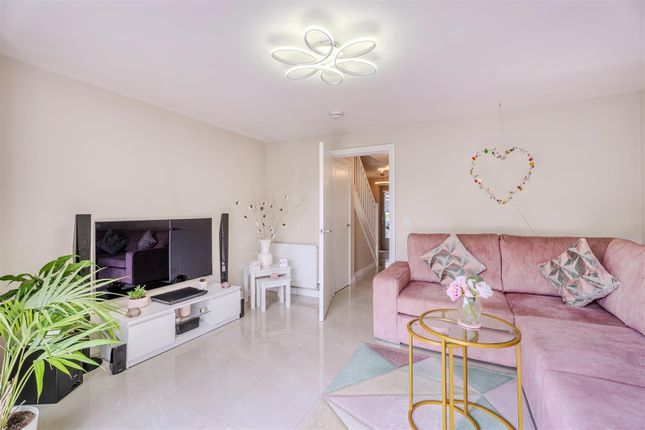 6, Birchwood Crescent, Cambuslang photo 4