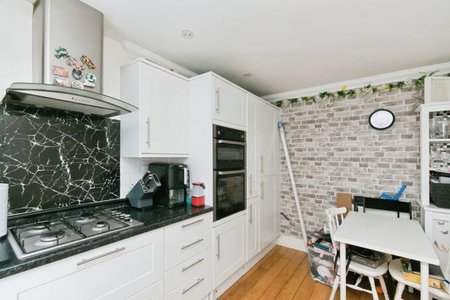 14, Goulds Drive, Westfield photo 4