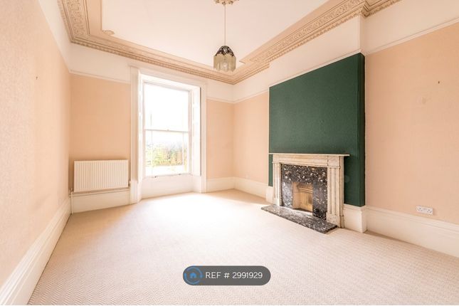 Garden Ground, Caledonia Place Clifton, Bristol photo 5