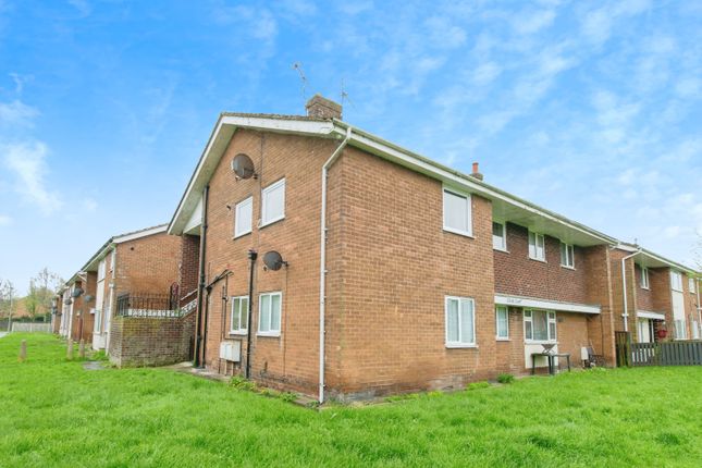 Thumbnail Flat for sale in Cedar Court, Castleford, West Yorkshire