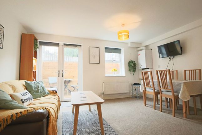Thumbnail Flat to rent in Magdalene Place, Bristol