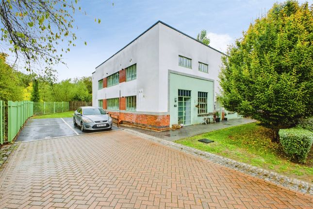 1-bed flat on Leatherworks Way, Northampton, £160,000