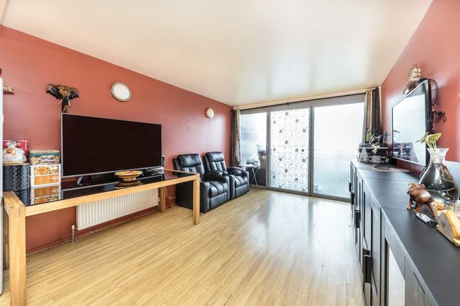 Thumbnail Flat for sale in Consort Road, London