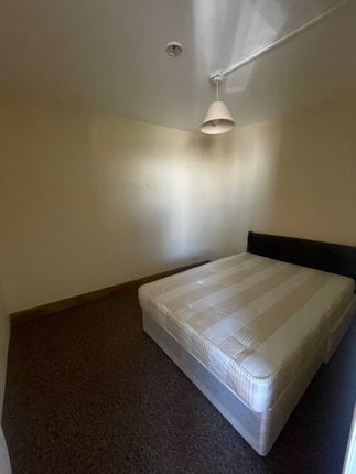 201a, Rush Green Road, Romford photo 3